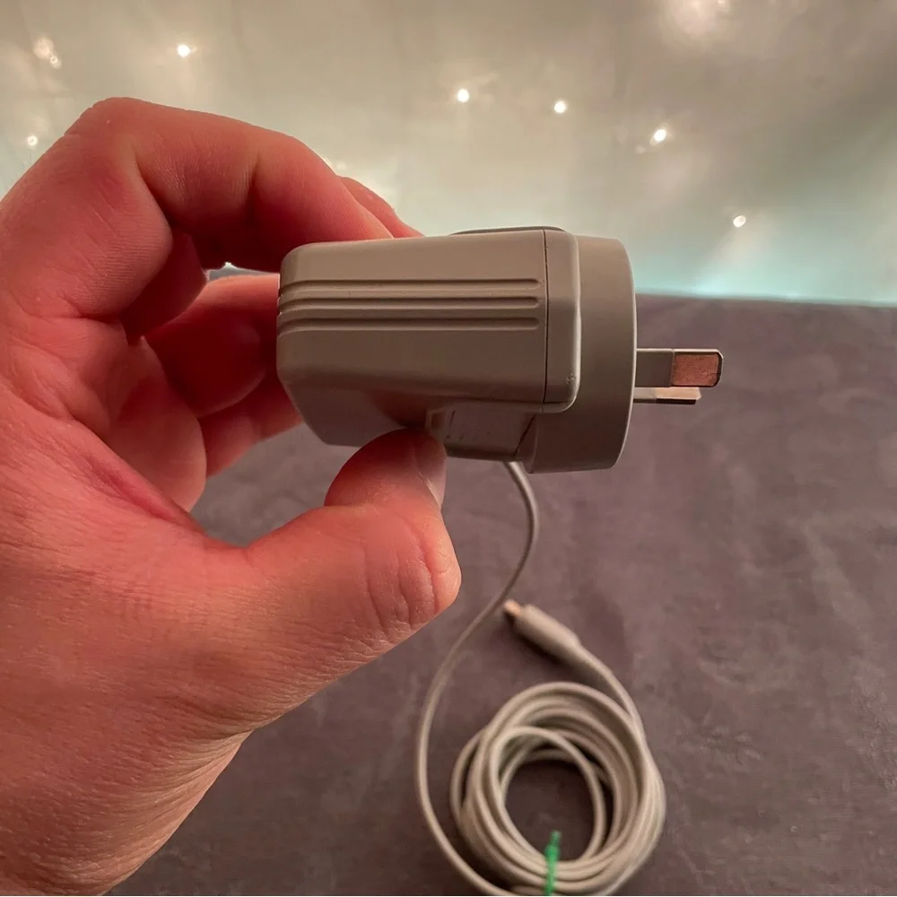 Official Genuine Nintendo AUS Wall AC Adapter Charger WAP-002 DSI/2DS/3DS